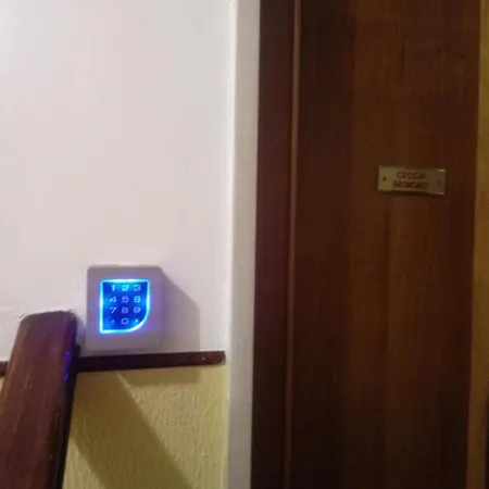 Gasthuis Travel House La Spezia