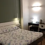 Travel House Gæstehus 4*