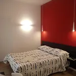 Gæstehus Travel House 4*