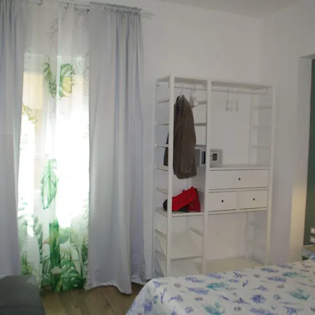 게스트하우스 Travel House 4*