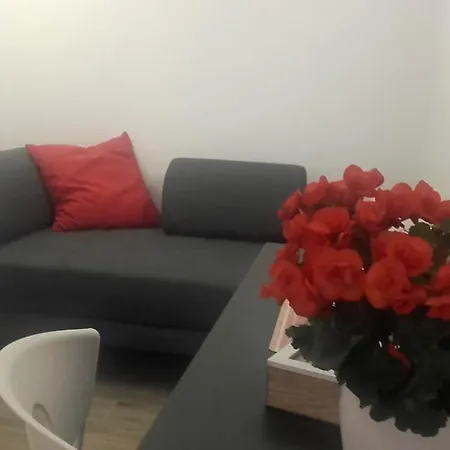 Travel House 게스트하우스 라스페치아