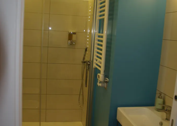 Travel House Pensionat 4*